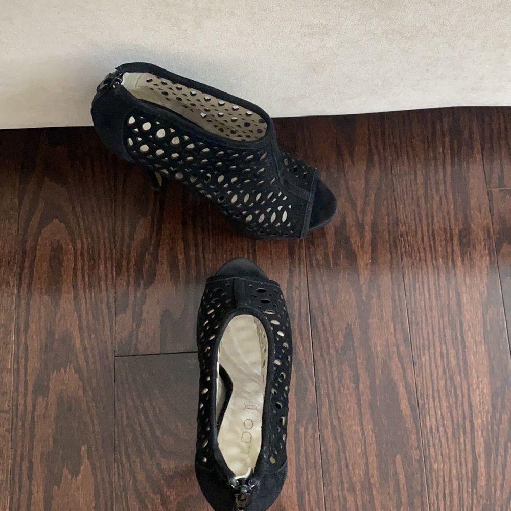 Aldo Heel’s - Picture 2 of 3